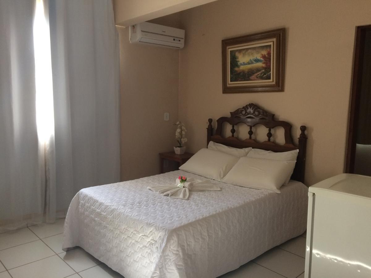 Hotel Vale Verde Santa Maria do Suacui Bagian luar foto